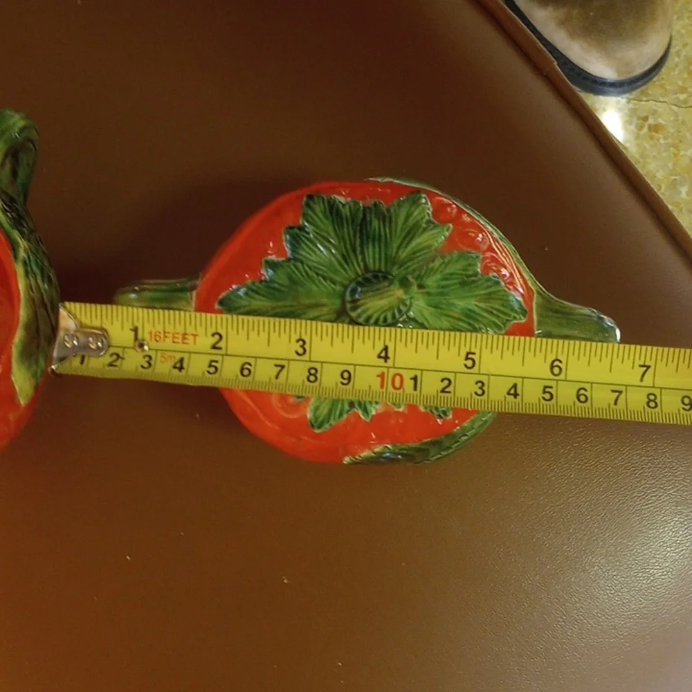 Vintage Painted Ceramic Red & Green Strawberry Sugar Bowl & Creamer Set - Picture 12 of 12